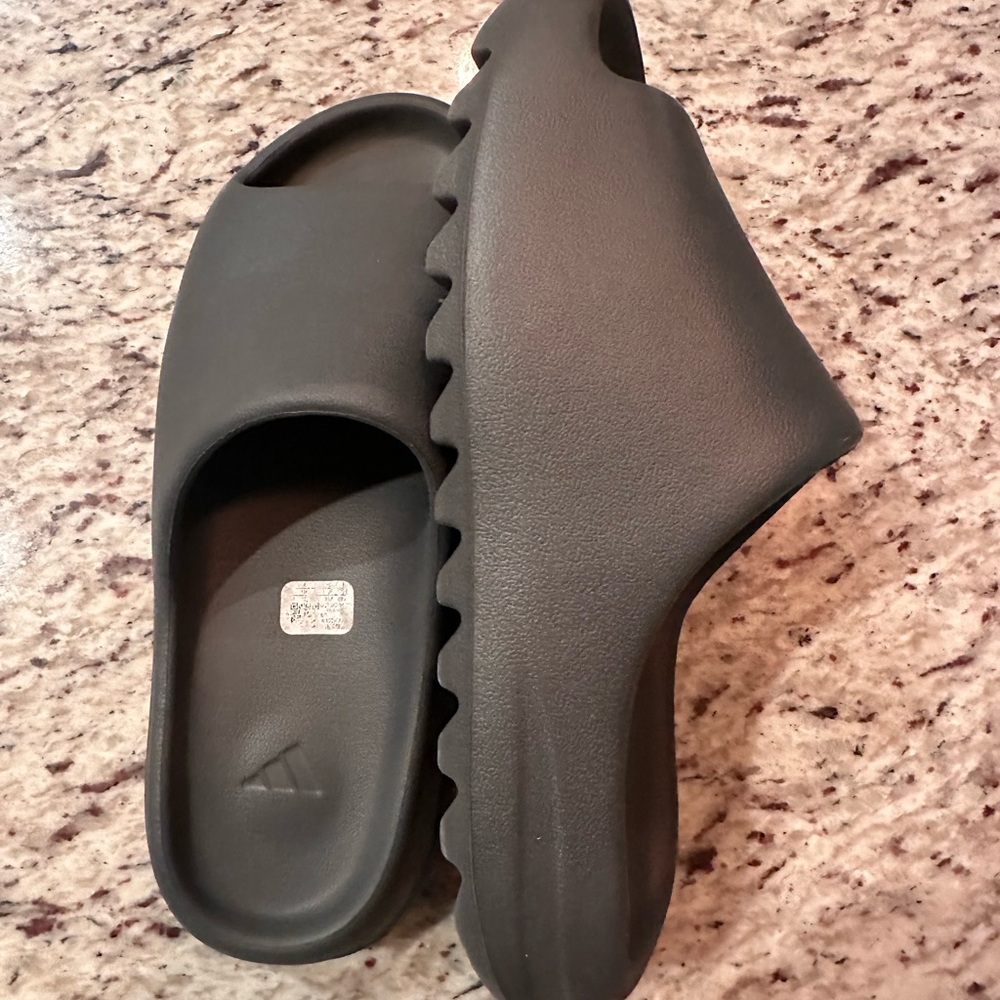Adidas Slides Men Gray - Picture 2 of 5